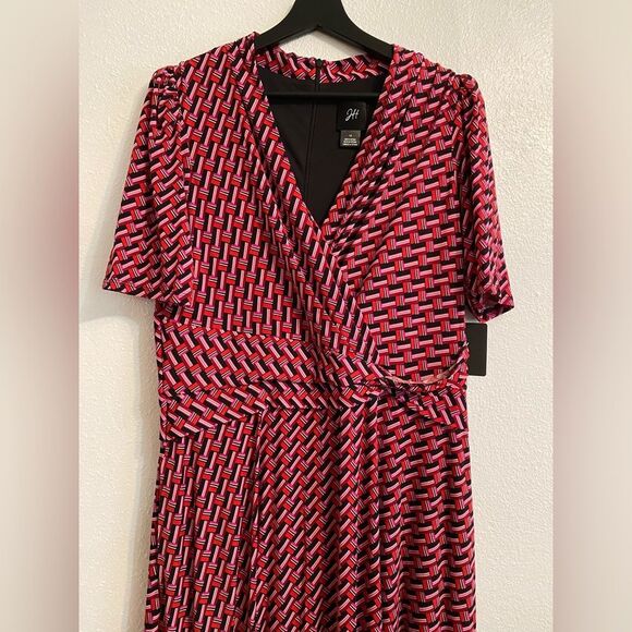NWT Stylish Red and Black Geometric Midi Dress Size 16 - Picture 2 of 11